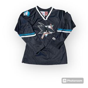 Vintage CCM San Jose Sharks Women's Black Embroidered Hockey Jersey Size Large